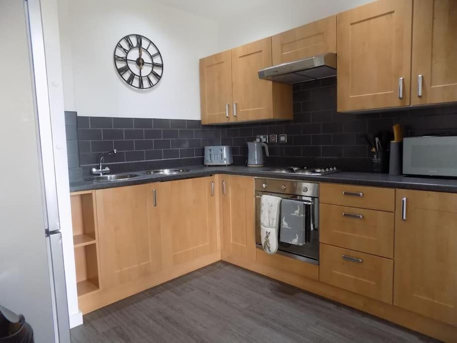 2 Bedroom Luxury City Centre Apt Lincoln Exteriör bild